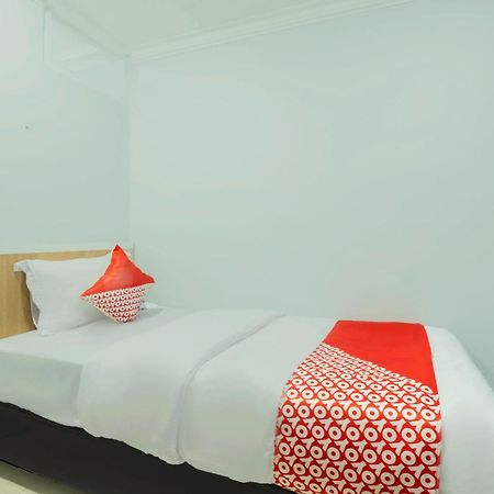 Oyo Living 2195 Al Jazeerah Residence Syariah Bandung Luaran gambar
