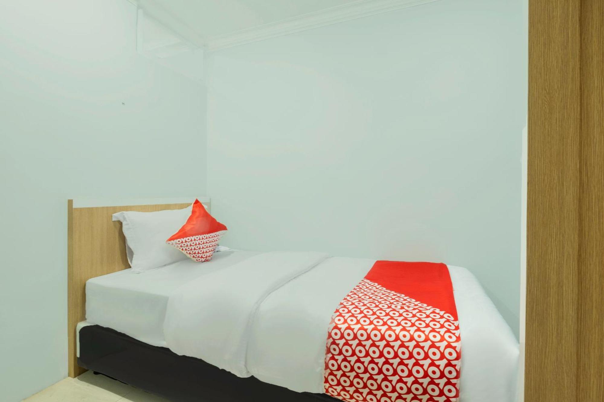 Oyo Living 2195 Al Jazeerah Residence Syariah Bandung Luaran gambar
